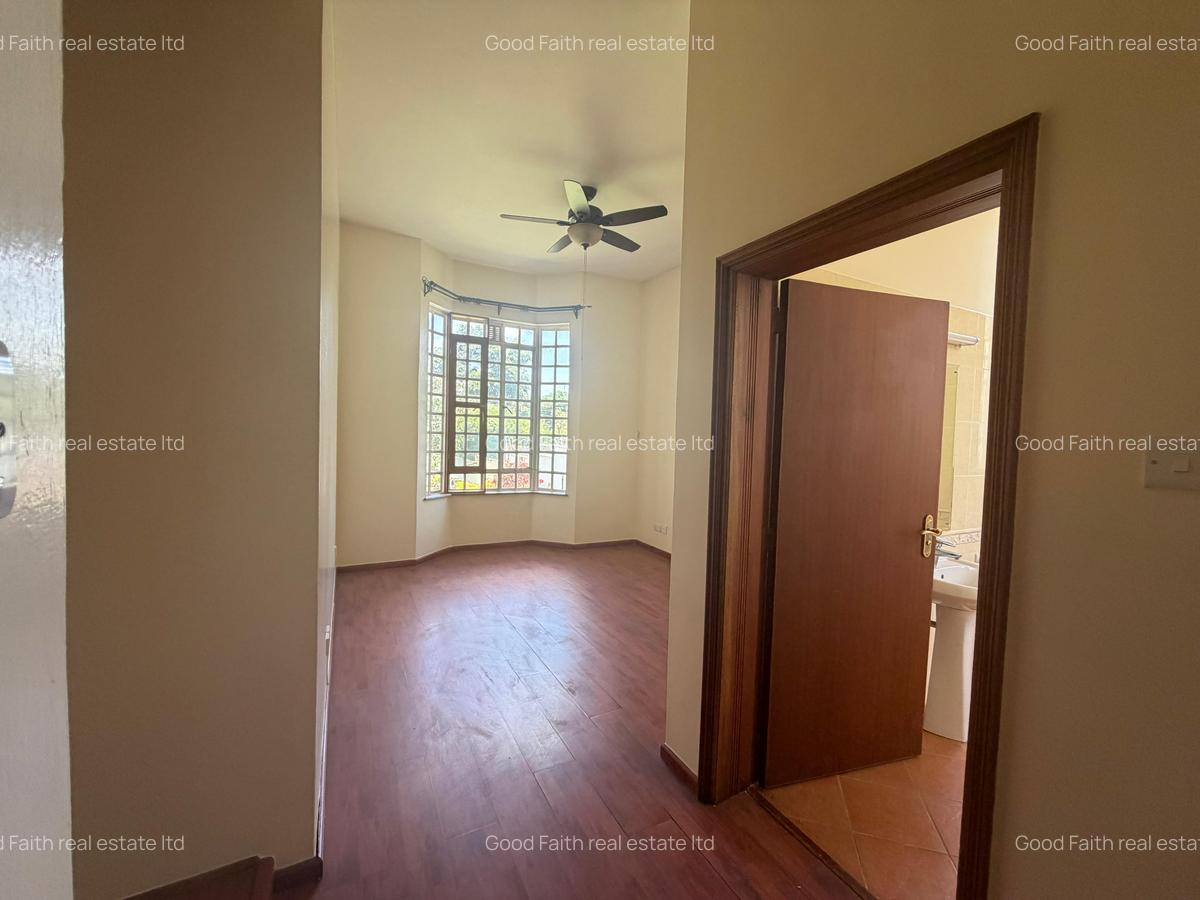 5 Bed House with En Suite in Runda - 5