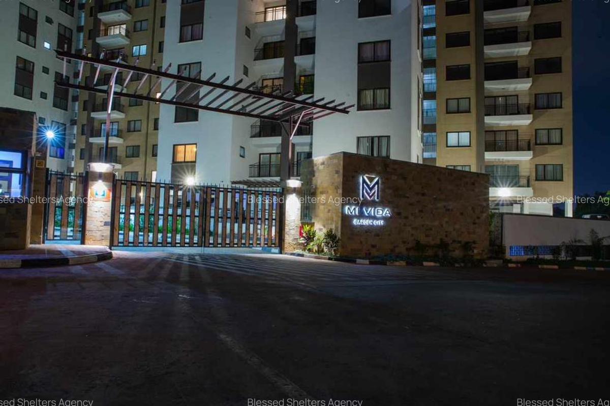 Serviced 1 Bed Apartment with En Suite in Garden Estate - 19