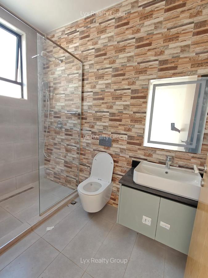 3 Bed Townhouse with En Suite in Karen - 10