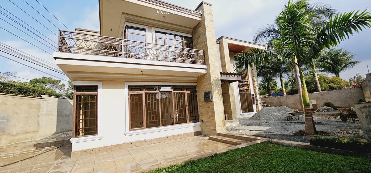 4 Bed Townhouse with En Suite at Kiambu Road - 2