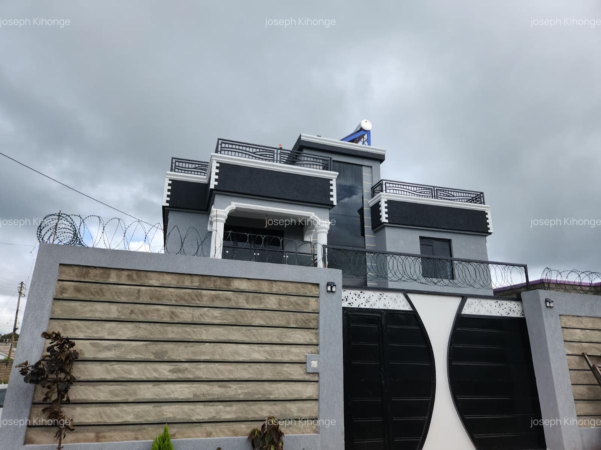 5 Bed Townhouse with En Suite at Matangi - 2