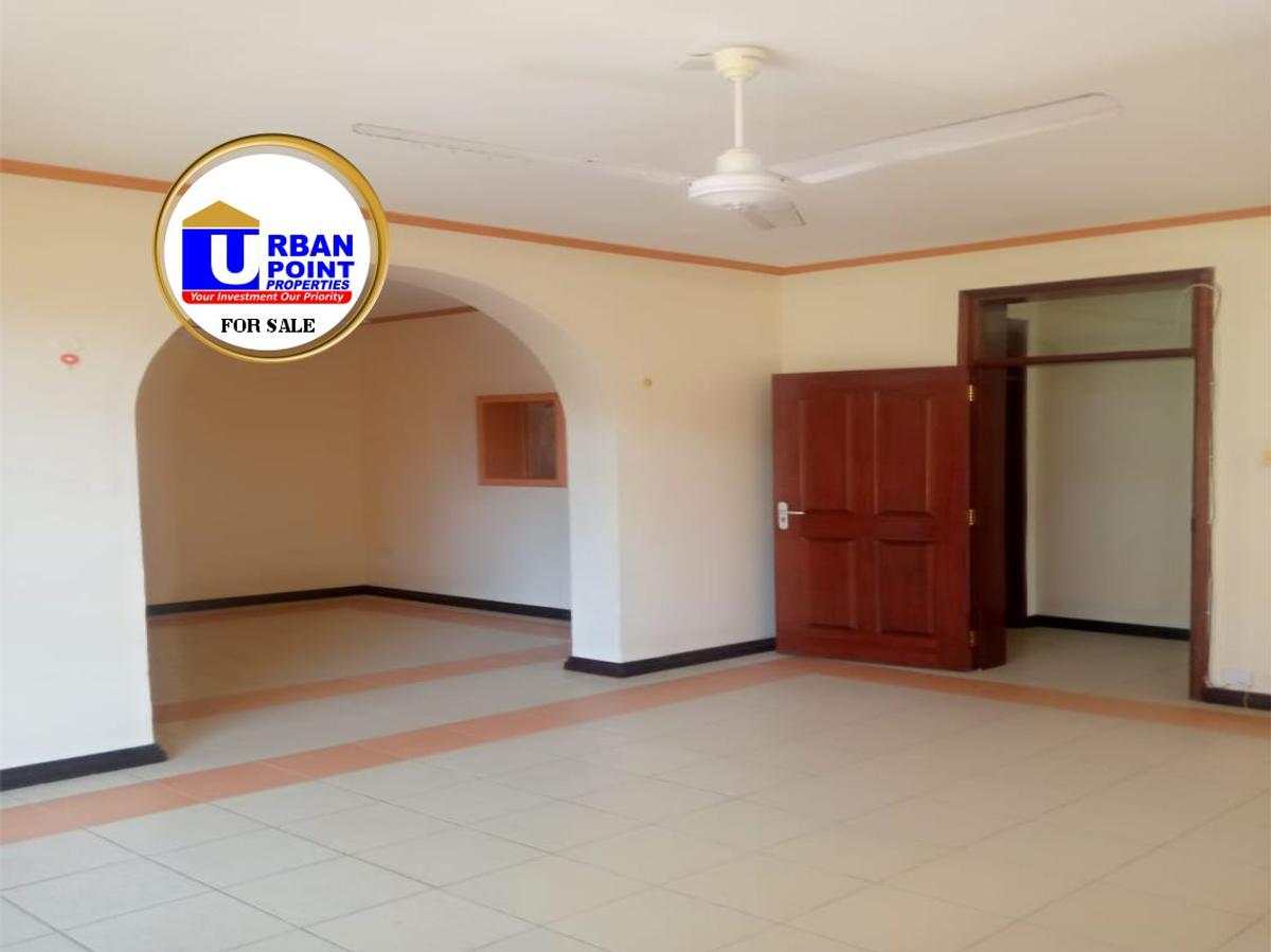 3 Bed Apartment with En Suite in Nyali Area - 3