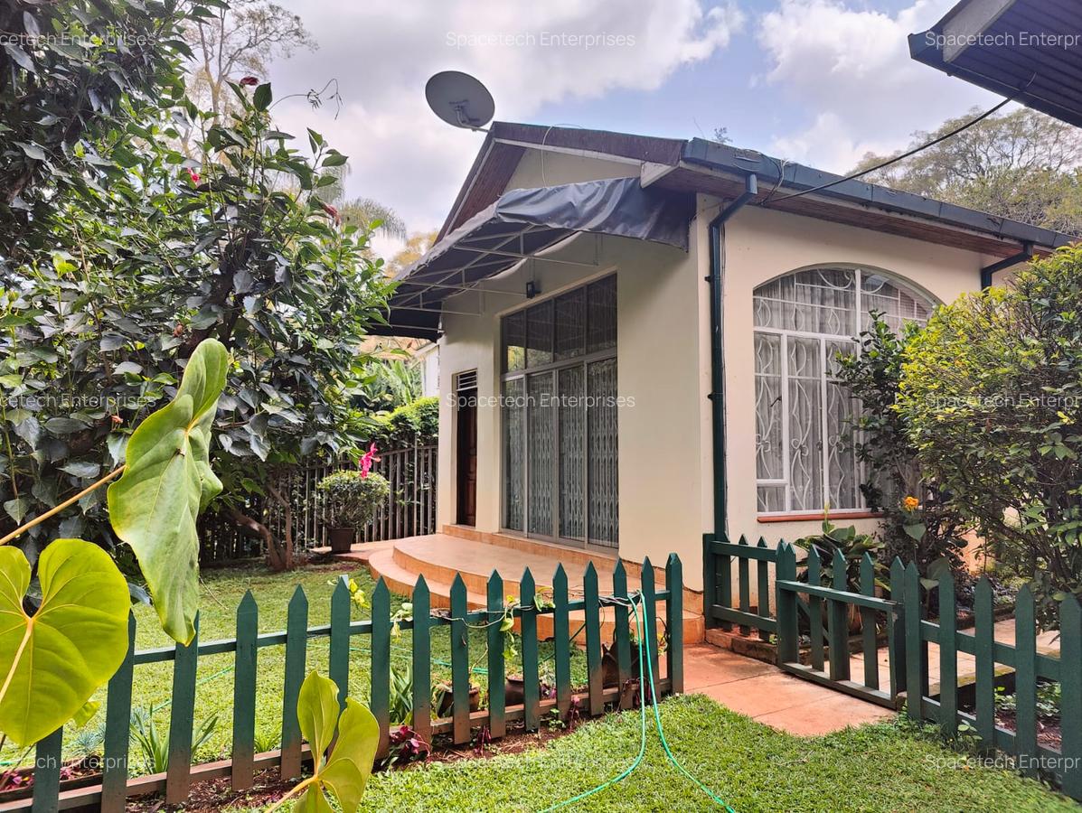 2 Bed House with Garden in Lavington - 2
