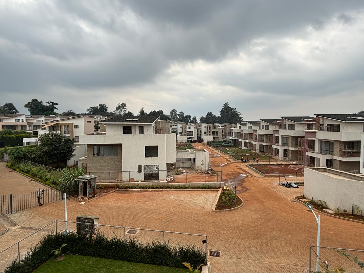 4 Bed Villa with En Suite in Kiambu Road - 15