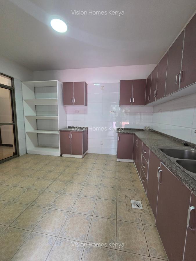3 Bed Apartment with En Suite in Kilimani - 6