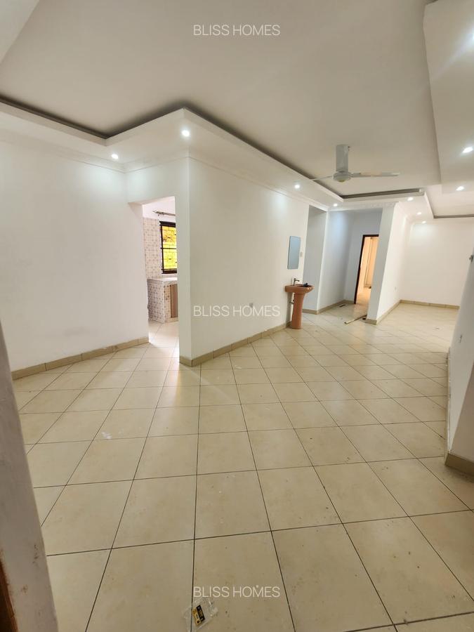 3 Bed House with En Suite at Majaoni - 4