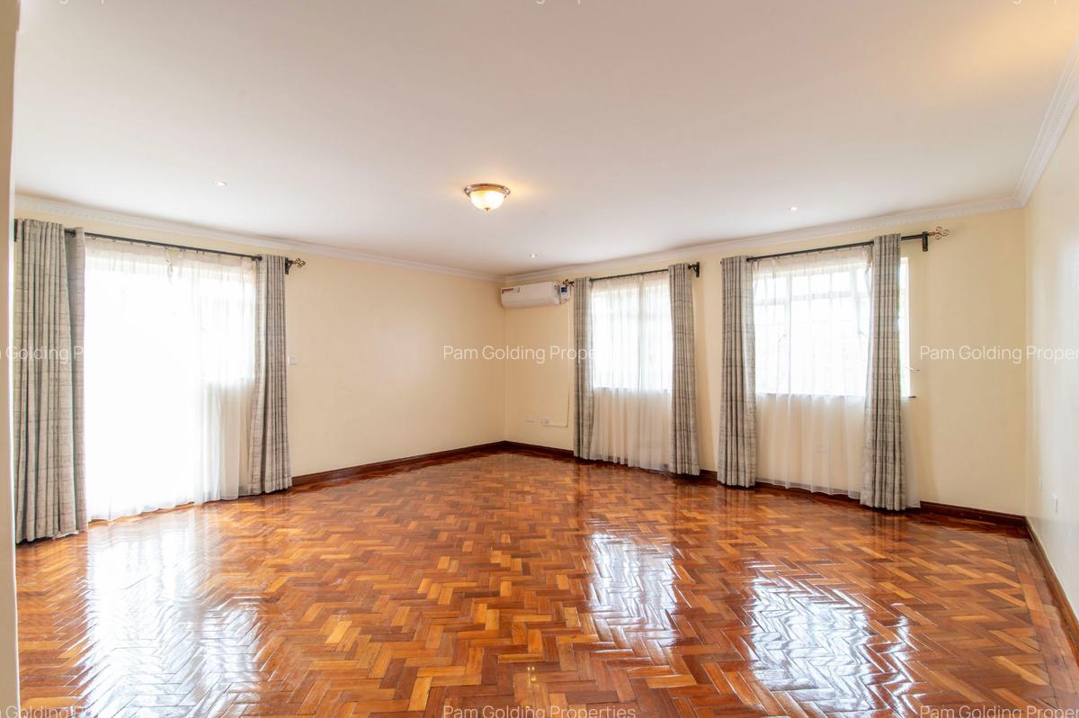 4 Bed House in Runda - 19