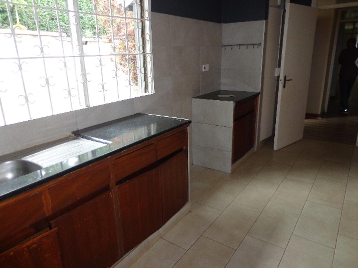 4 Bed House with En Suite in Loresho - 14