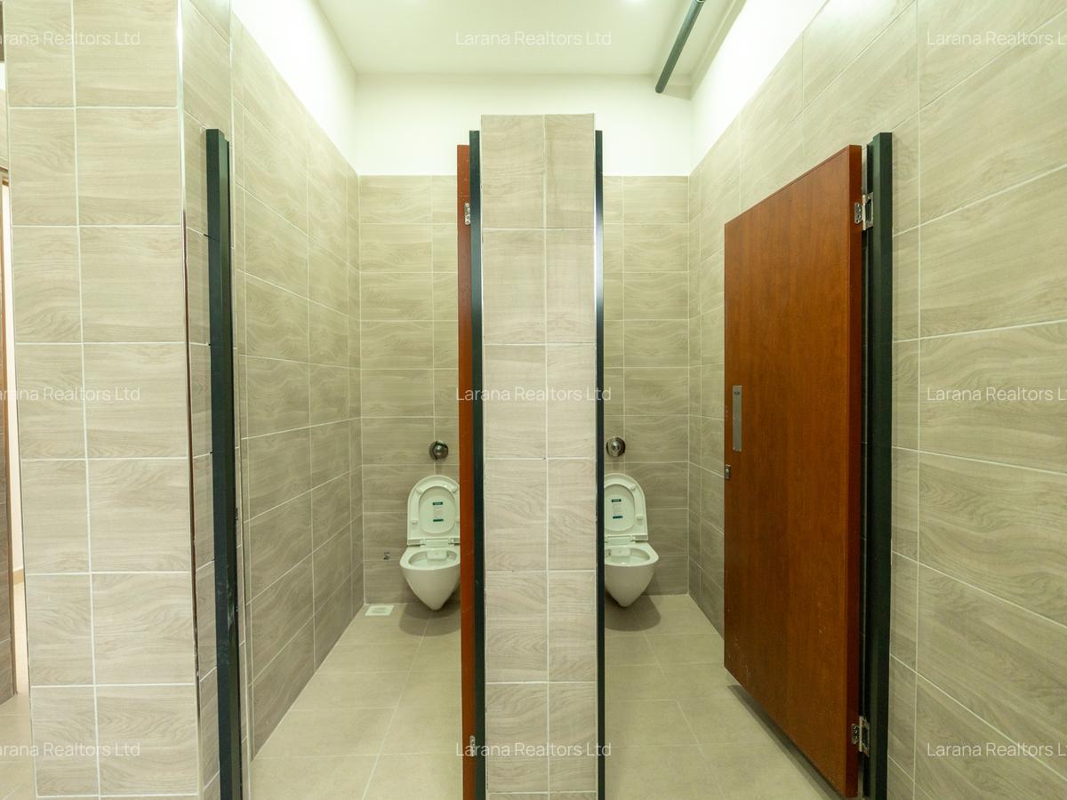 4,541 ft² Office with Backup Generator at George Padmore Rd - 12