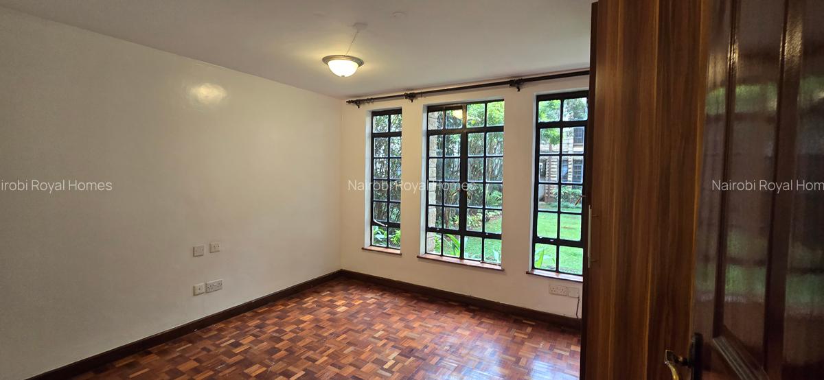 3 Bed Apartment with En Suite at Valley Arcade - 8