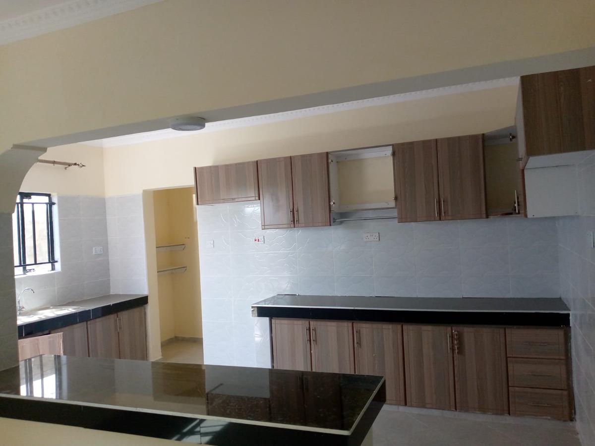 3 Bed House with En Suite at Acacia - 13