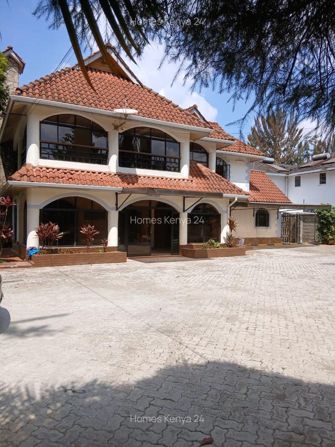 4 Bed House in Ridgeways - 3