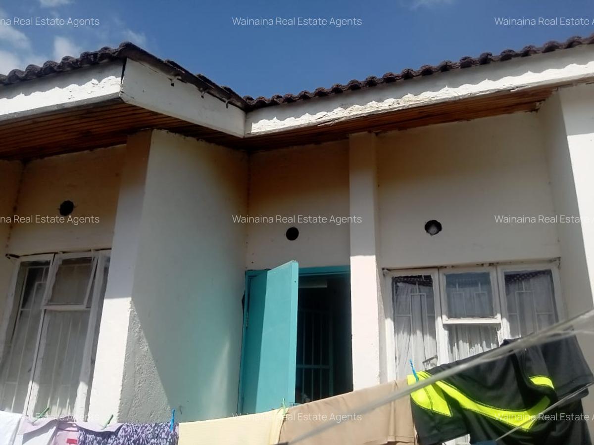 3 Bed House in Donholm - 1