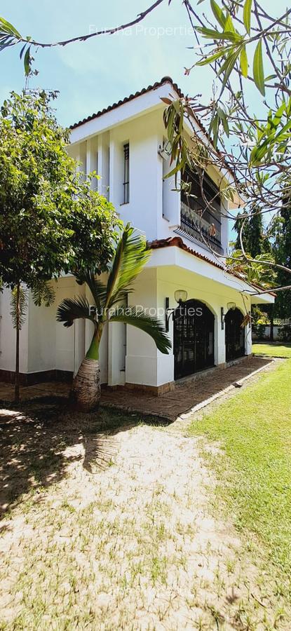 5 Bed House in Nyali Area - 9