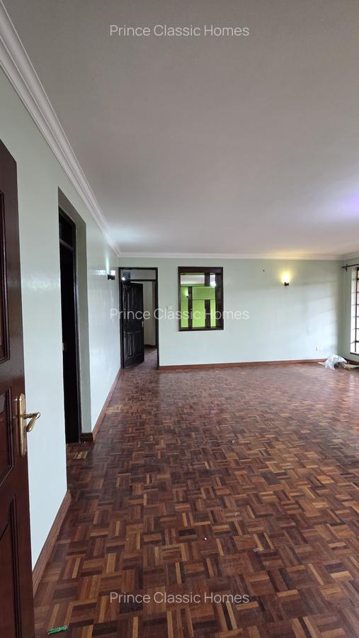 3 Bed Apartment with En Suite in Lavington - 12