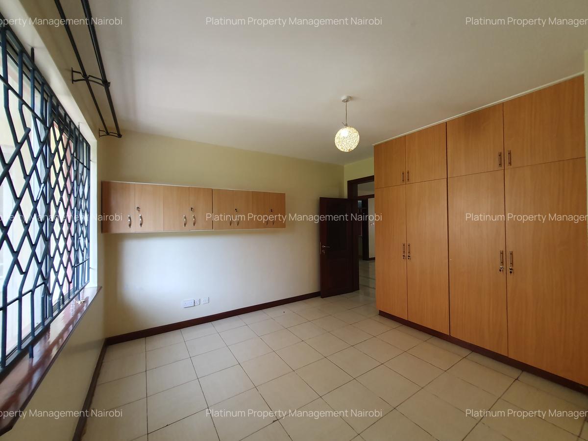 4 Bed Apartment with En Suite at Peponi Rd - 12