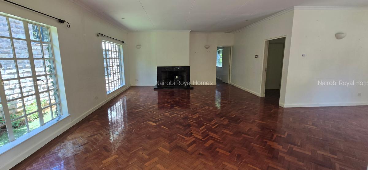 5 Bed House with En Suite at Jacaranda Avenue - 19