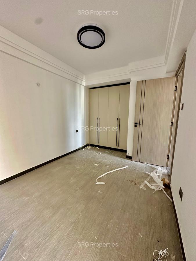 3 Bed Apartment with En Suite in Kilimani - 16