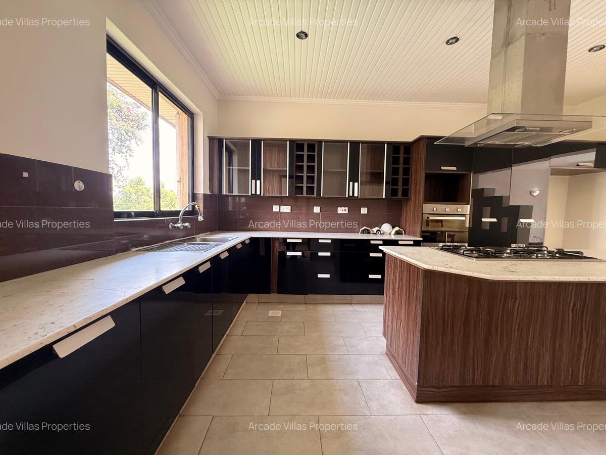 3 Bed Apartment with En Suite in Westlands Area - 5