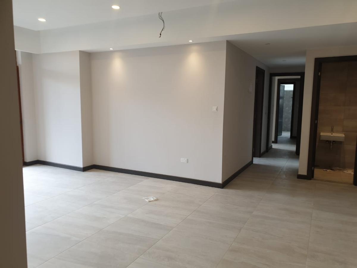 2 Bed Apartment with En Suite in Westlands Area - 16