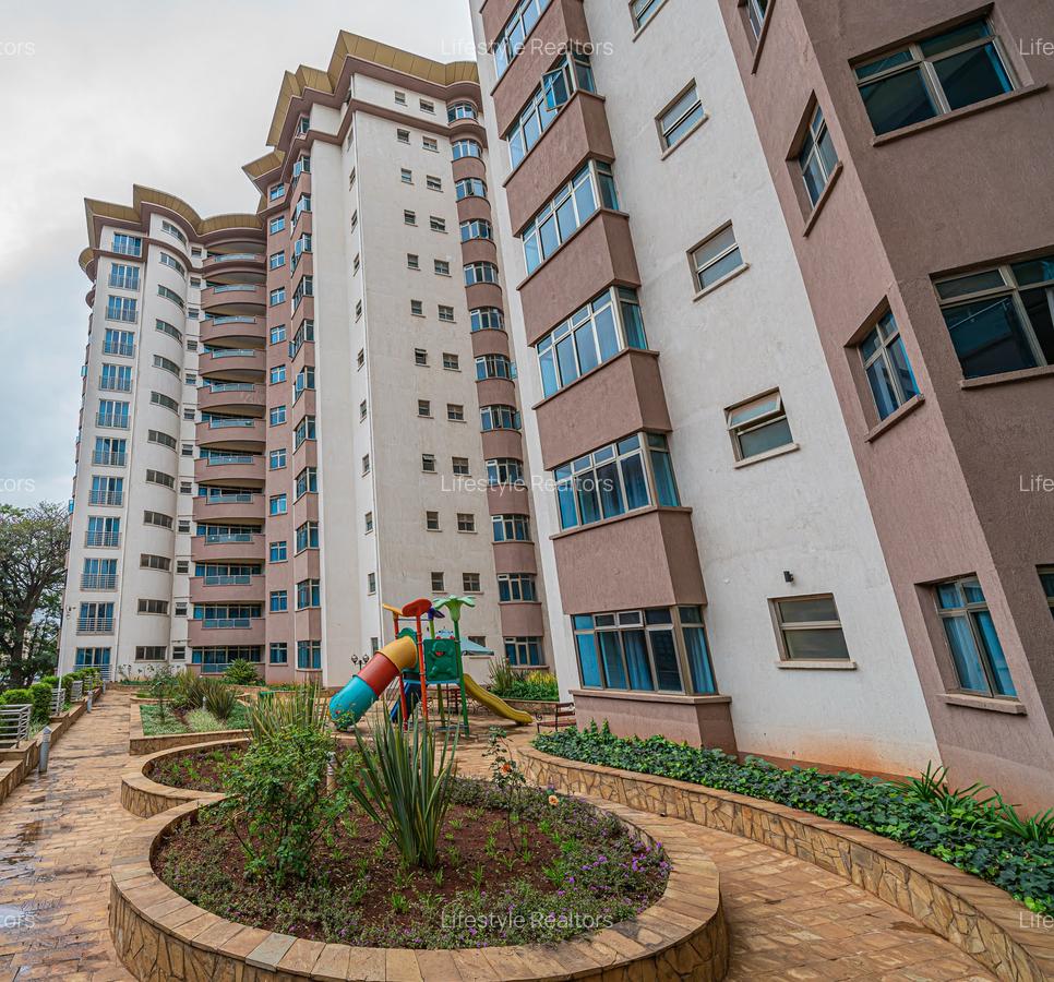 Serviced 3 Bed Apartment with En Suite at Valley Arcade - 2