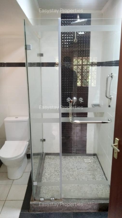 4 Bed House with En Suite in Muthaiga - 12