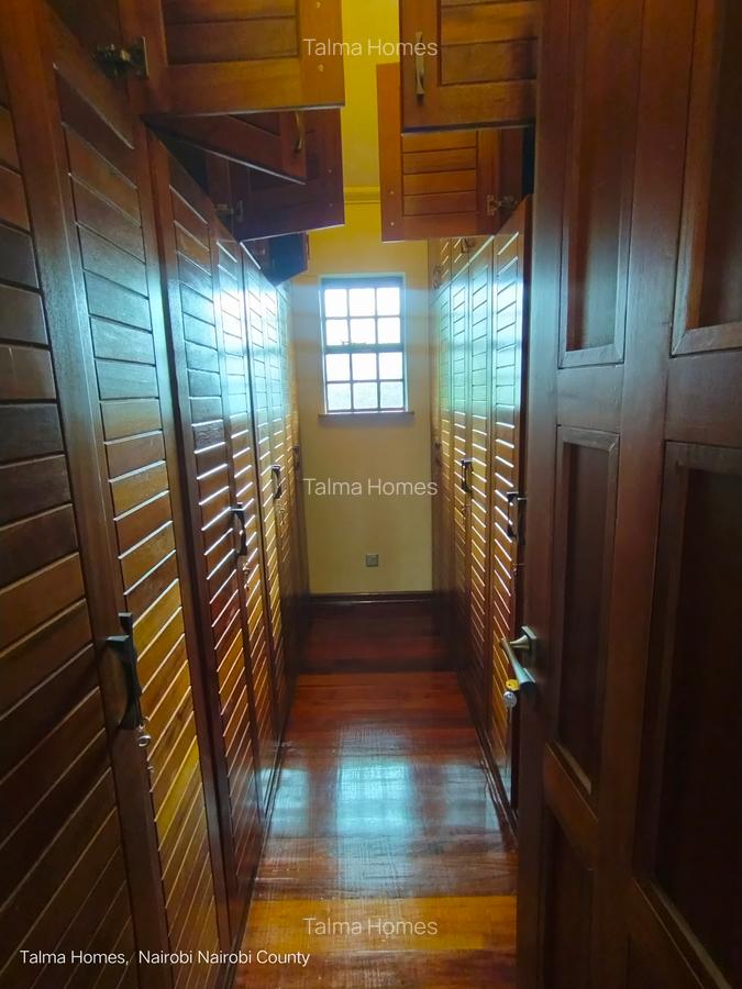 4 Bed Townhouse with En Suite at Off Peponi Road - 11