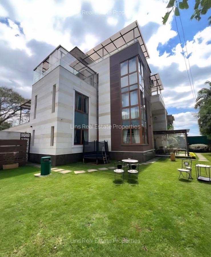 5 Bed Townhouse with En Suite in Lavington - 1