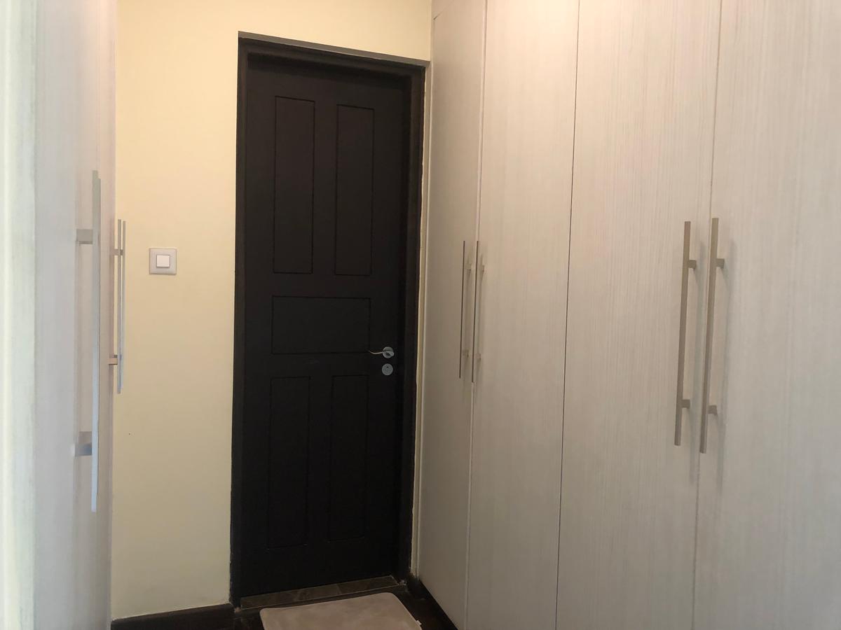 3 Bed Apartment with En Suite at Riverside Drive - 10