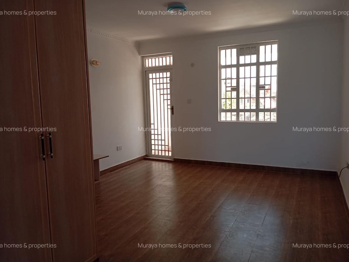 6 Bed House with En Suite at Membley - 15