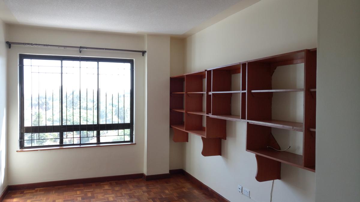 3 Bed Apartment with En Suite at Kilimani Estate Nairobi - 7