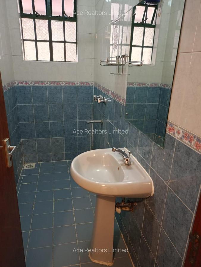 Serviced 3 Bed Apartment with En Suite at Rhapta Road - 6