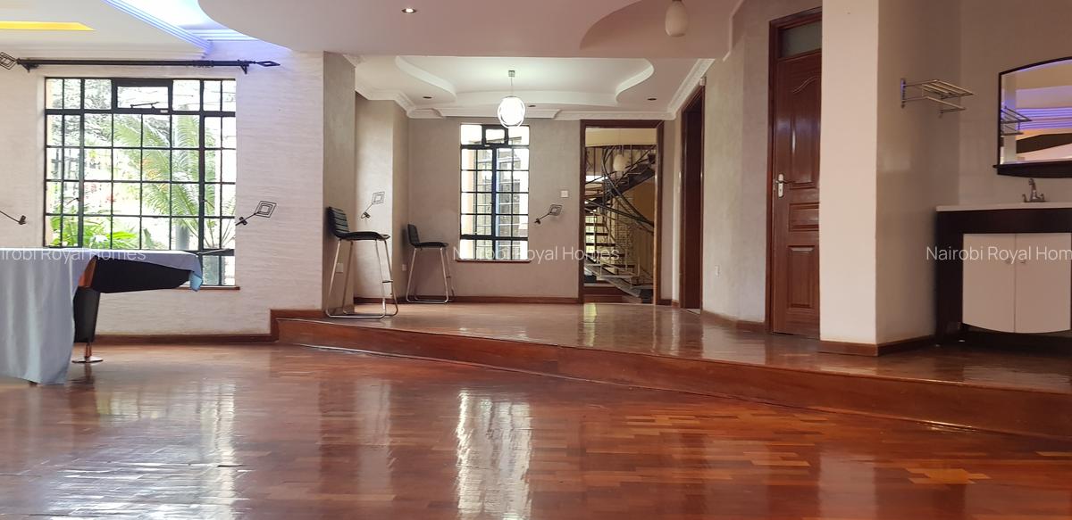 5 Bed House with En Suite at Runda Road - 18