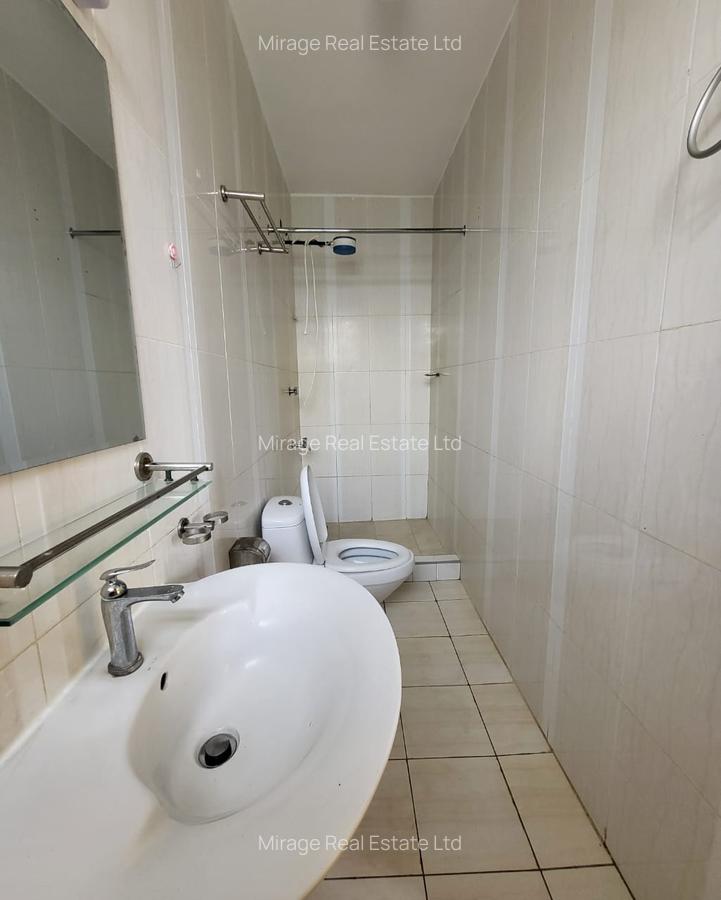 2 Bed Apartment with En Suite in Lavington - 4
