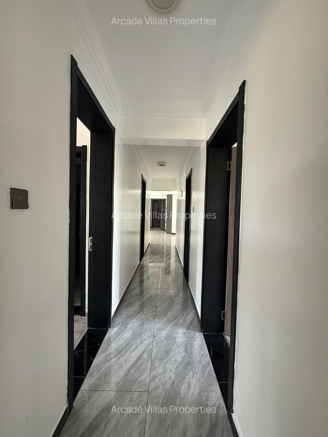 4 Bed Apartment with En Suite in Kileleshwa - 18