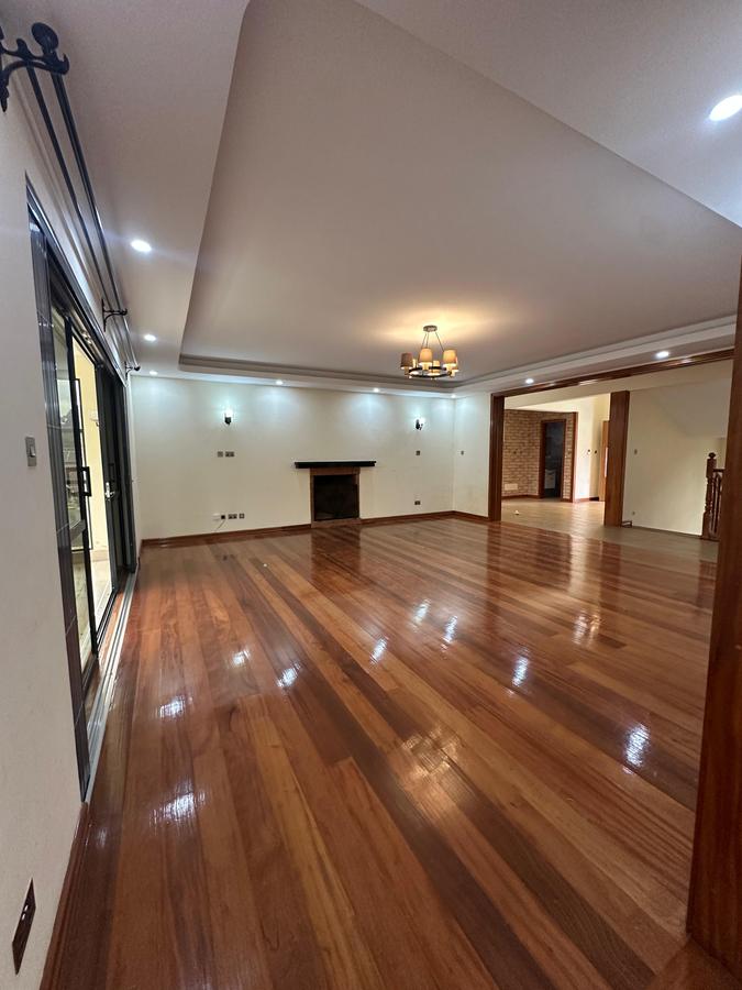 7 Bed Villa with En Suite at Nyari - 6