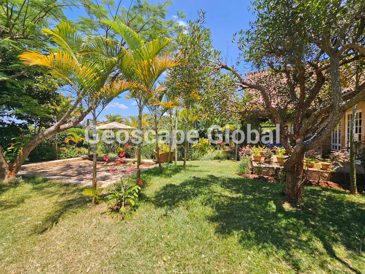 4 Bed House with En Suite in Runda - 4