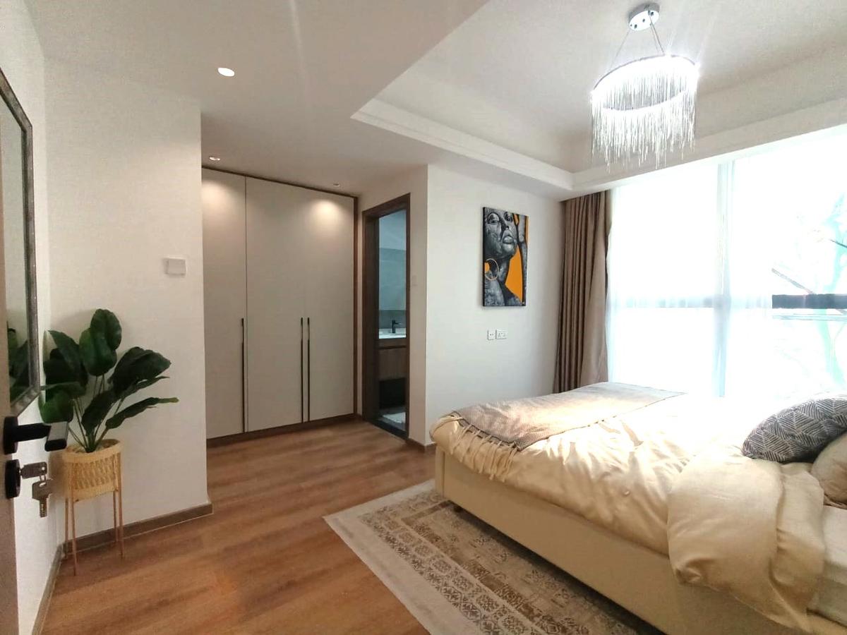 1 Bed Apartment with En Suite at Lavington - 5