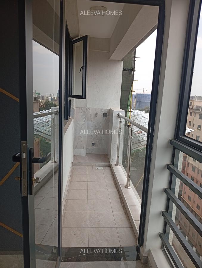 2 Bed Apartment with En Suite in Lavington - 10