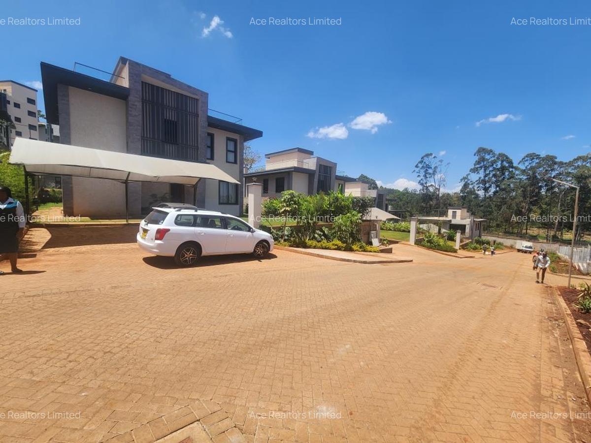 4 Bed Townhouse with En Suite at Loresho - 11