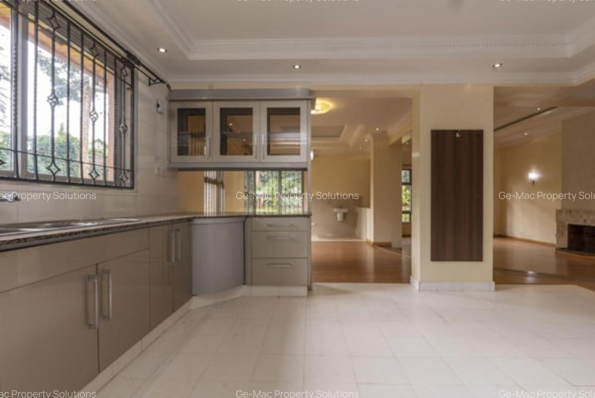 4 Bed House with En Suite in Runda - 5