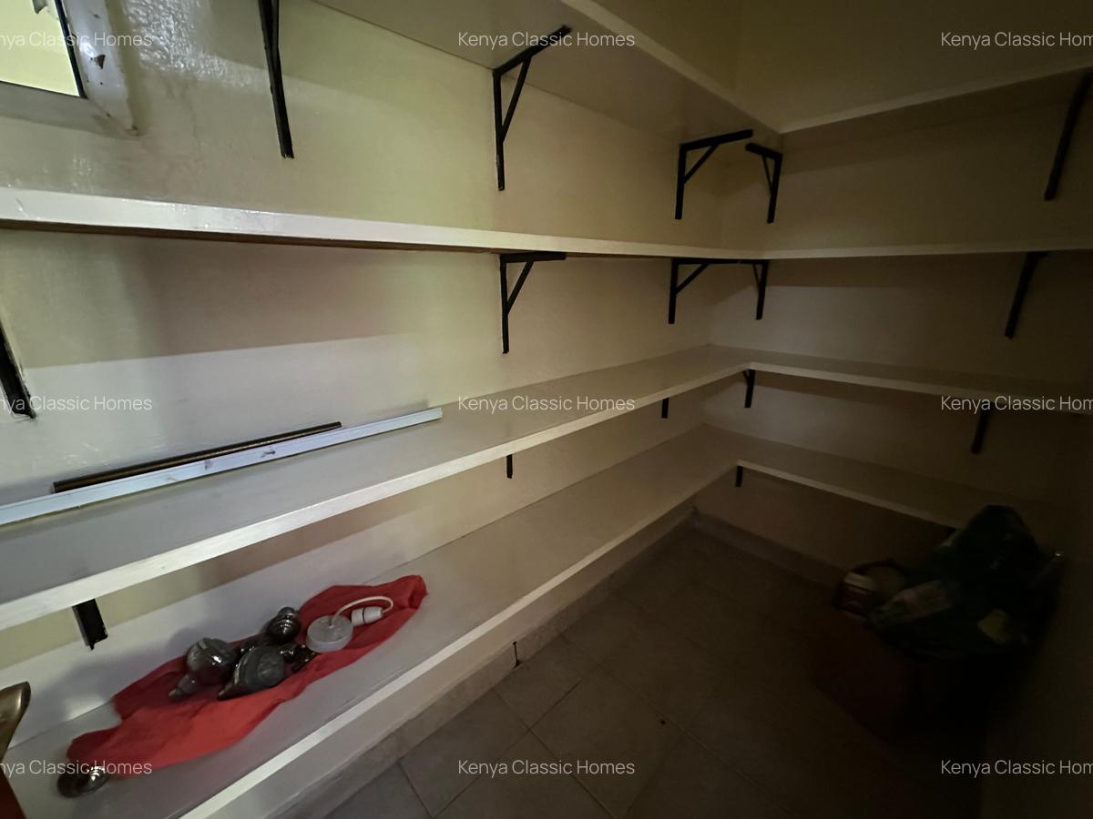 3 Bed Apartment with En Suite in Kilimani - 6