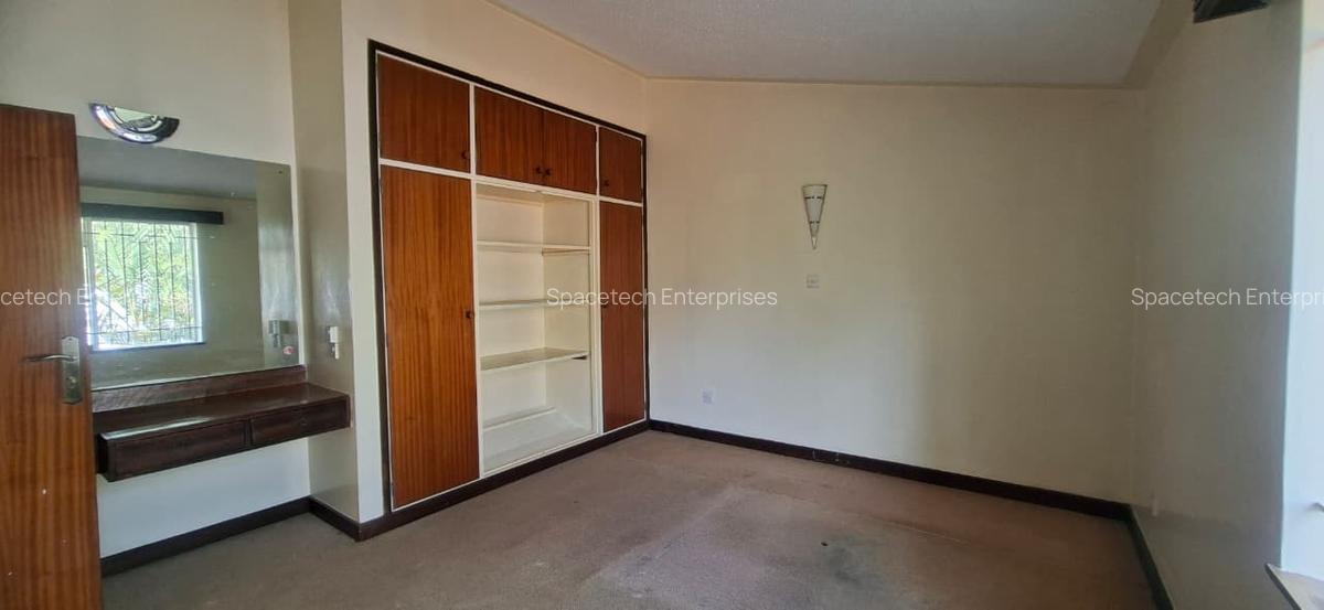 Commercial Property with Parking in Gigiri - 12