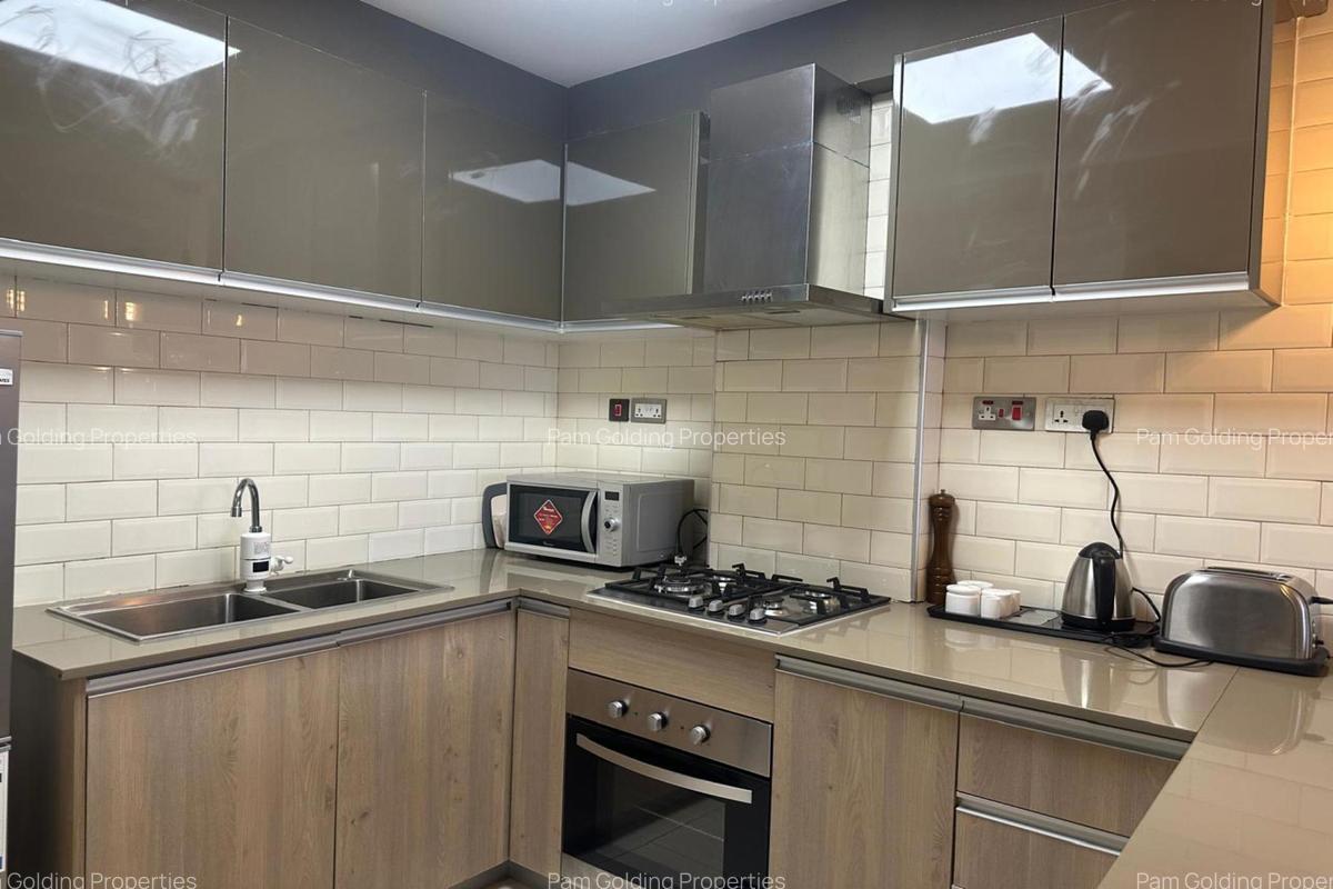 Furnished 1 Bed Apartment with En Suite in Riverside - 5