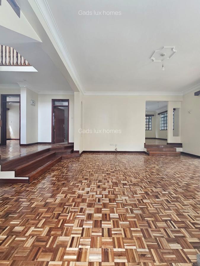 4 Bed Villa with En Suite at Kaputei - 14