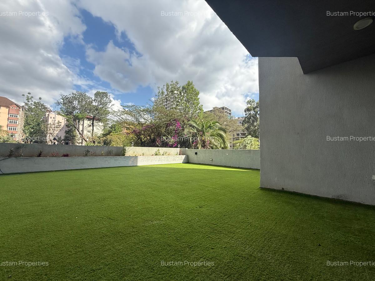 2 Bed Apartment with En Suite in Westlands Area - 10