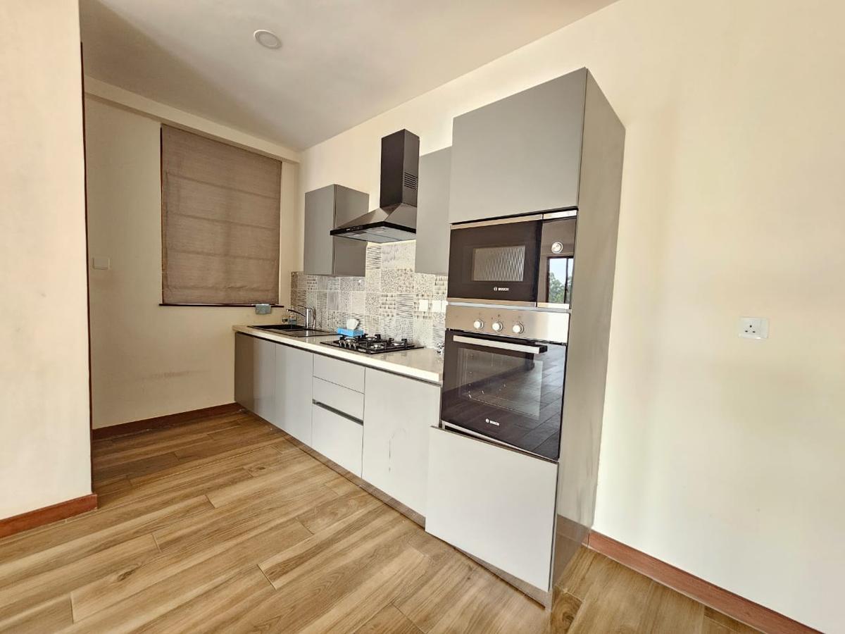 2 Bed Apartment with En Suite at Peponi Road - 8