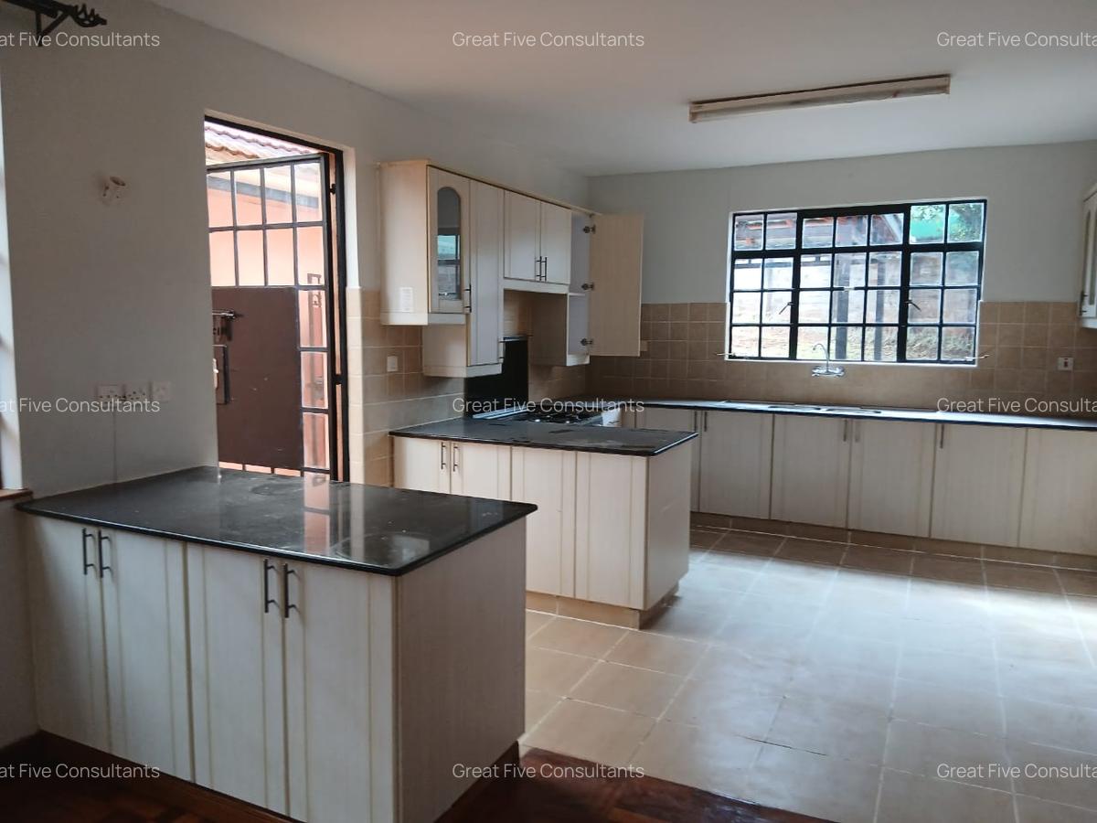 4 Bed Villa with En Suite in Runda - 6