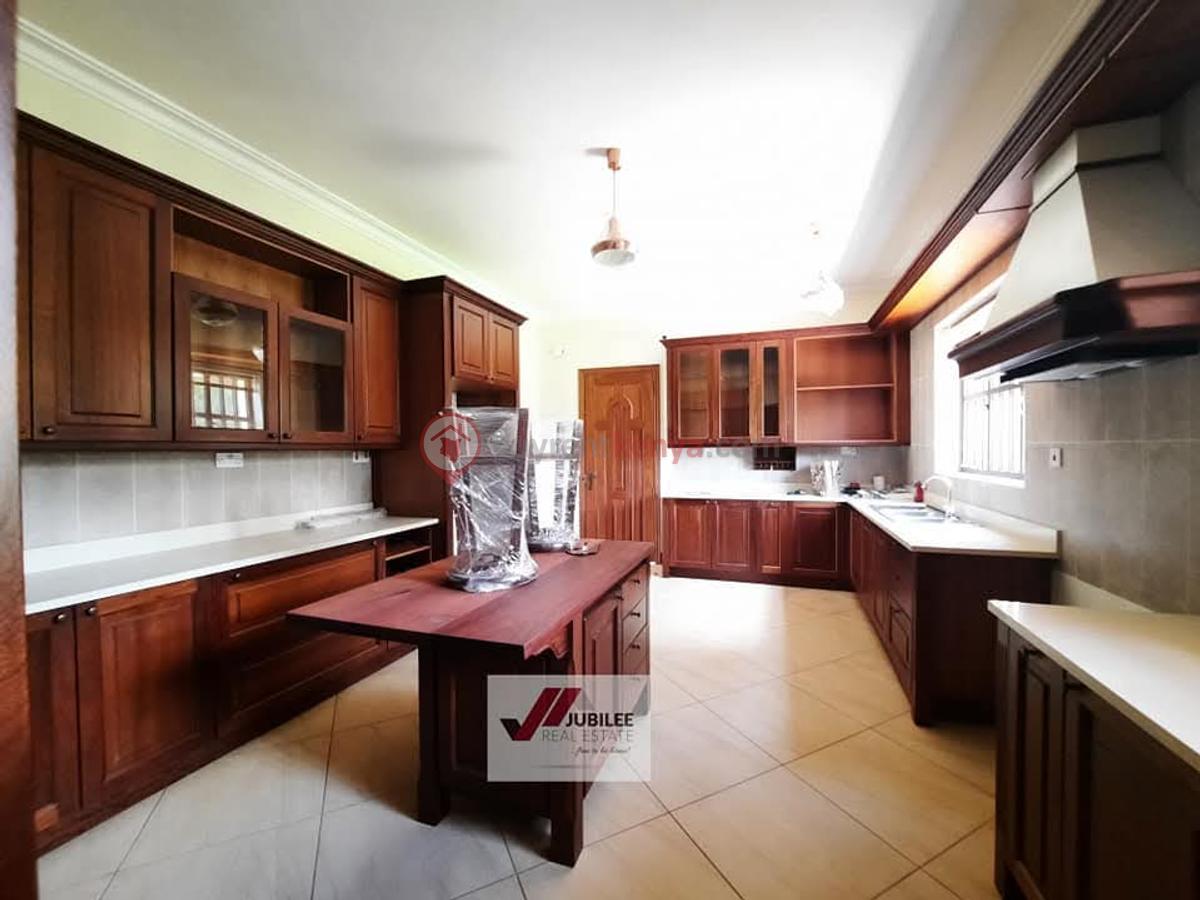 5 Bed House with En Suite in Thigiri - 13