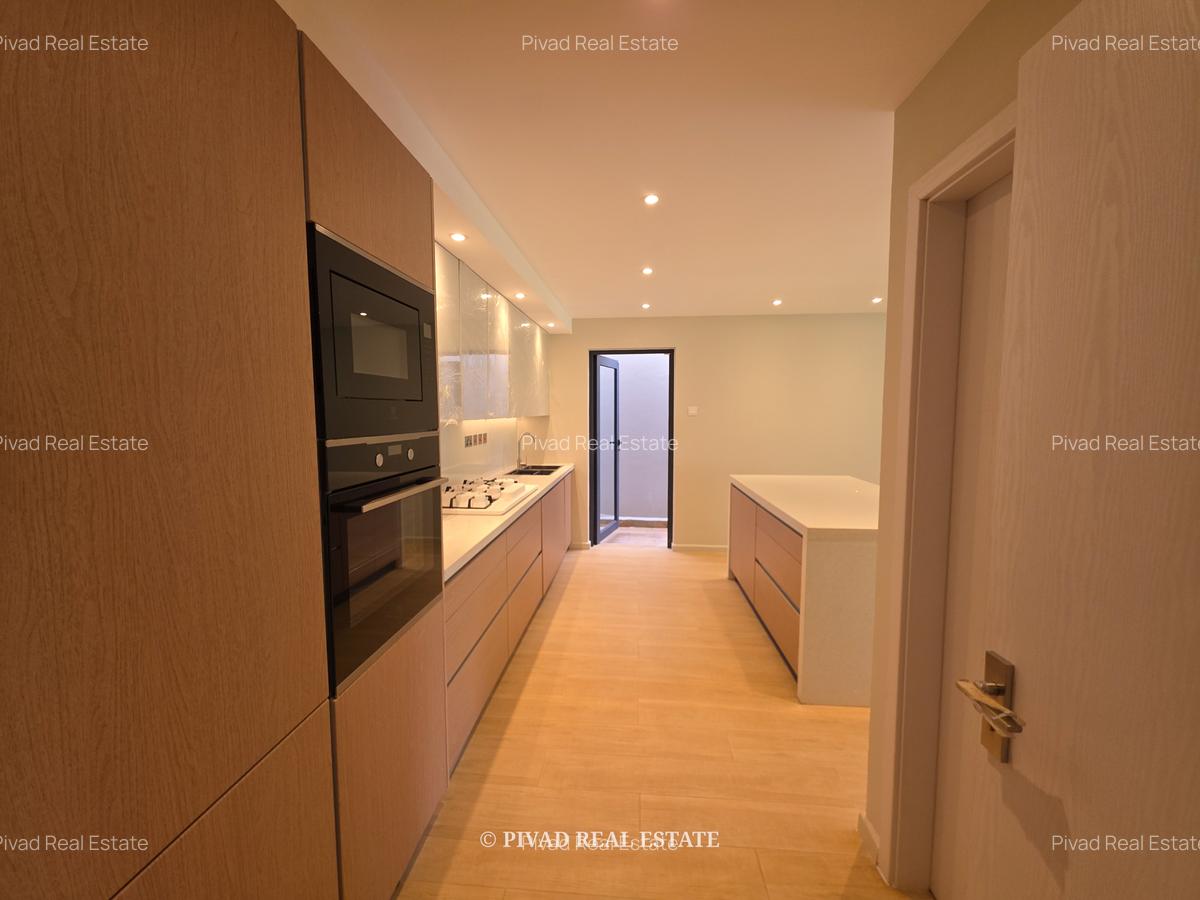 5 Bed Townhouse with Staff Quarters in Kyuna - 4